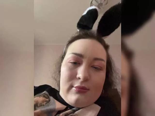 -tiny-nika- on BongaCams 