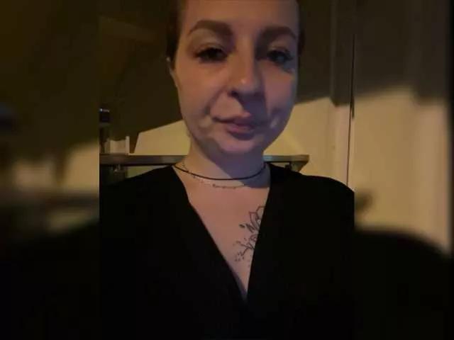 AgathaRuiz on BongaCams 