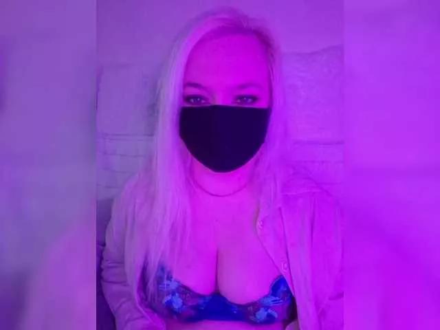 Alicekitty on BongaCams 