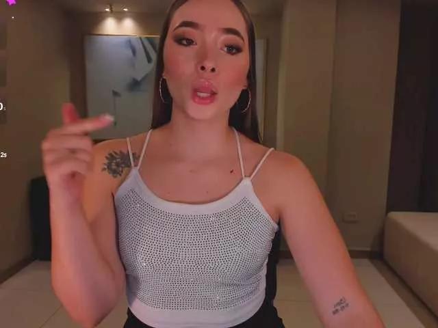 AlinaKravitz on BongaCams 