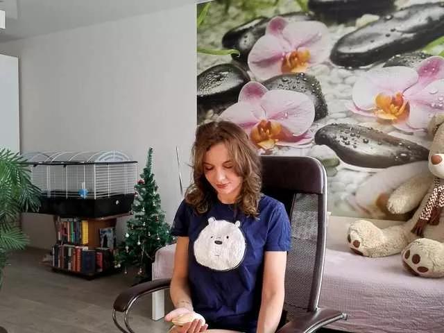 aliskacomely on BongaCams 