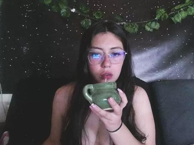 alison1516 on BongaCams 