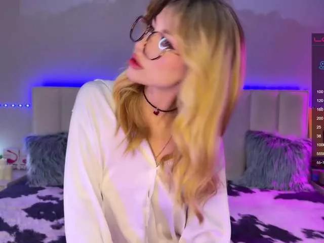 AllweNEEDisLOVE on BongaCams 