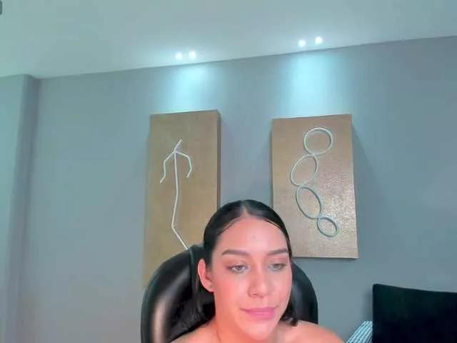 AmaliaCruss on BongaCams