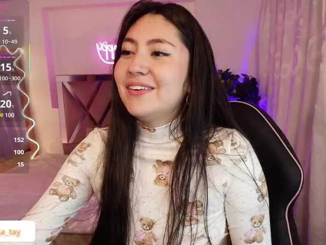 Amara-tay on BongaCams 