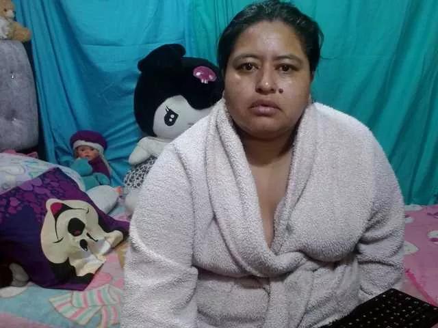 AMARAA17 from BongaCams