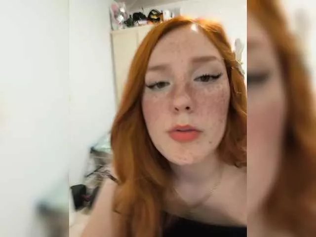 AmaryllisFox on BongaCams 