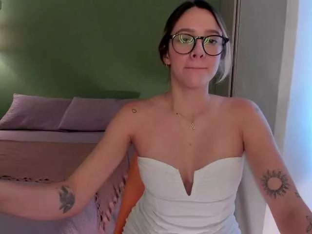 ameliegraham on BongaCams 