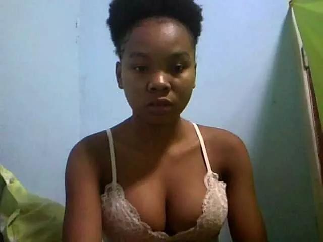 Offline Angelinac on BongaCams