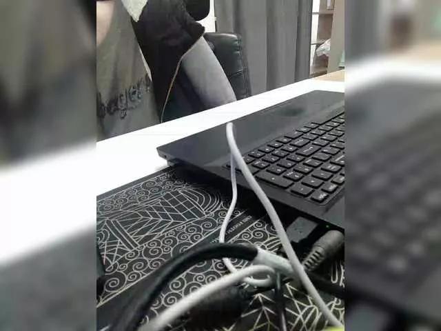 Offline Angelinamik on BongaCams