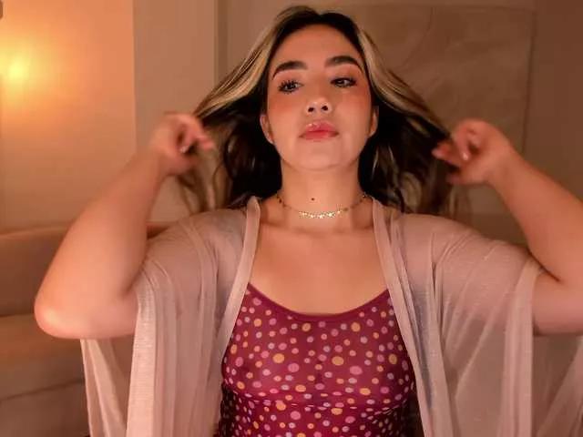 AnnieMonroe1 from BongaCams