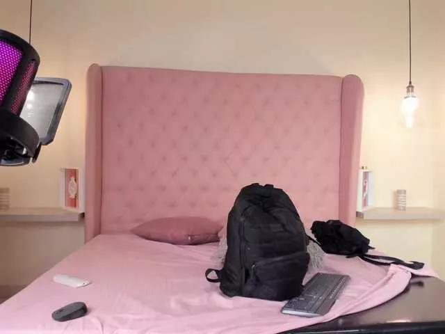 AntonellaRuiiz on BongaCams