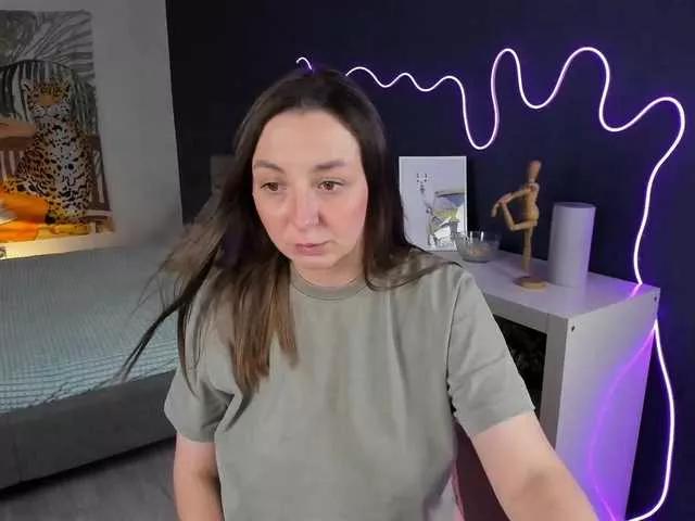 AnyaCute on BongaCams 