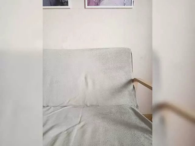 AnyaSweet18 on BongaCams 