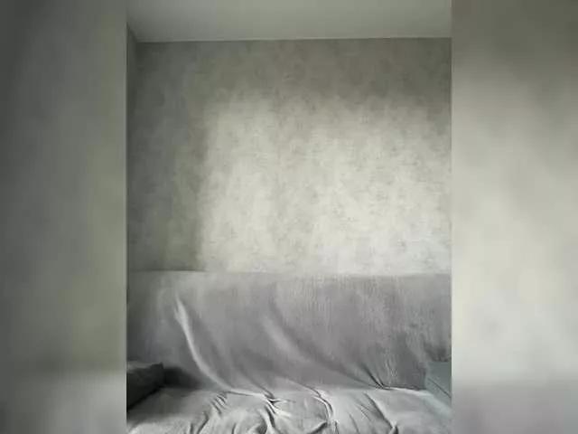 apple15promax on BongaCams 