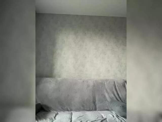 apple15promax on BongaCams 