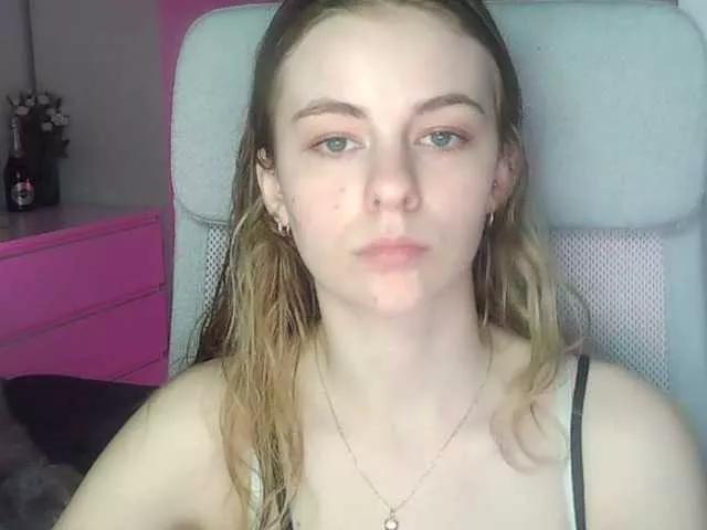 Offline AriaModel on BongaCams