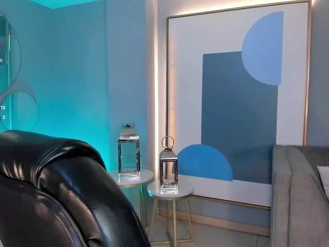 ArianaDumont on BongaCams 