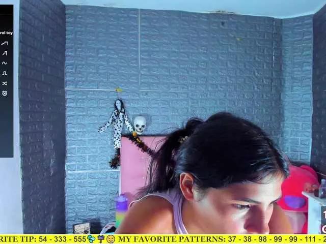 AriannaLewis on BongaCams 