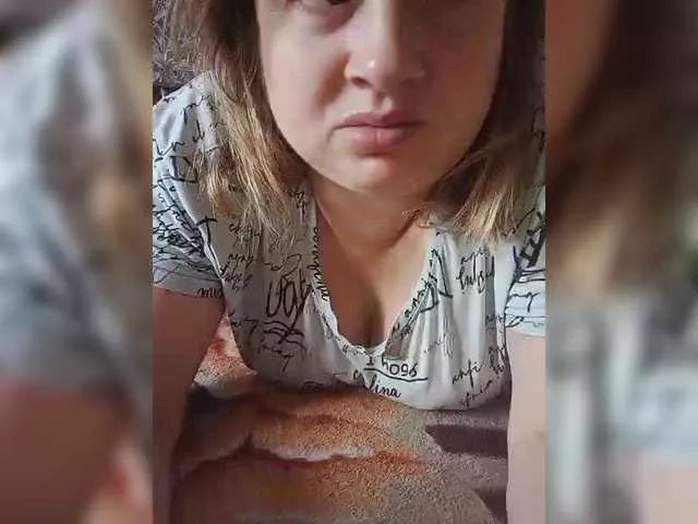 Arinka85 on BongaCams