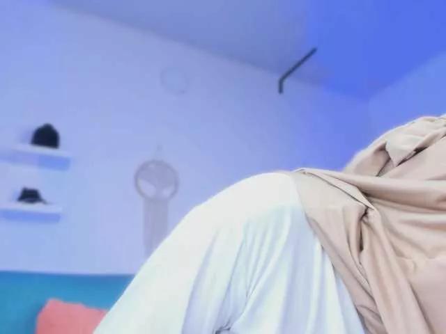 Offline Aura-cuutee on BongaCams