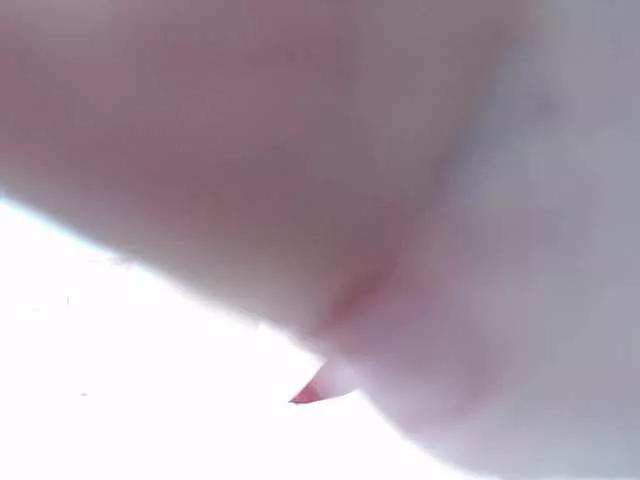 b4by-Emilia on BongaCams