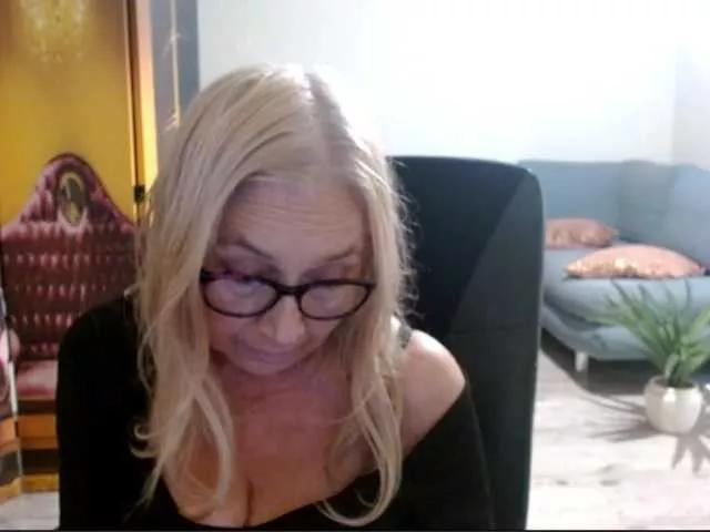 BlondeSofia on BongaCams