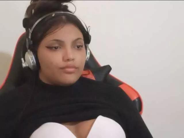 Bombonzin on BongaCams 