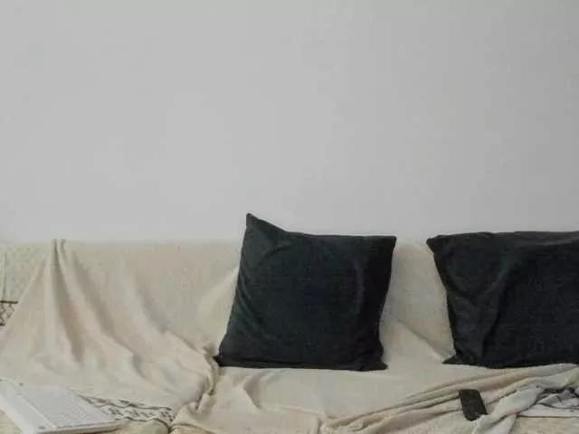 Offline bubble-gum122 on BongaCams