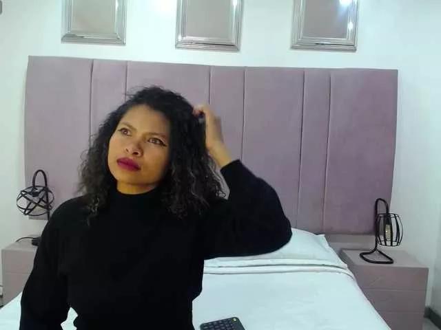Freechat CamiilaReyes on BongaCams