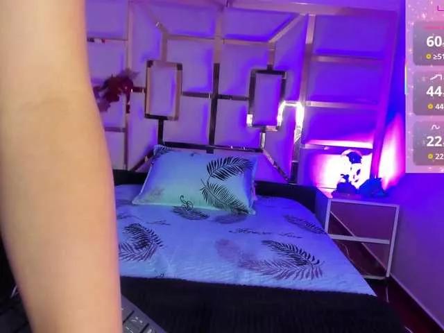 camila-carter1 on BongaCams