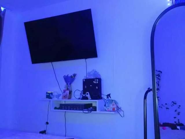 Offline Candy-Floss on BongaCams