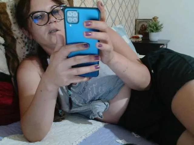 Candyemilly1 on BongaCams 