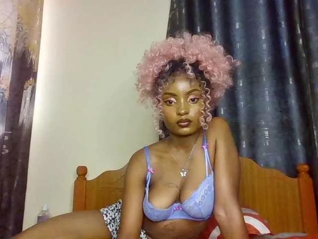Caramelxoxo on BongaCams 