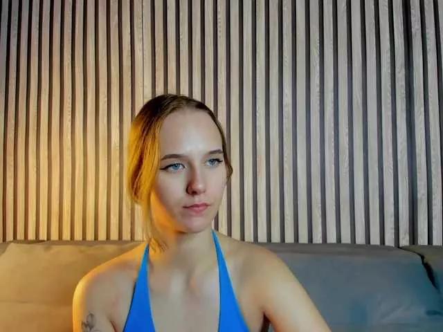 Offline Casey-Sweeet on BongaCams