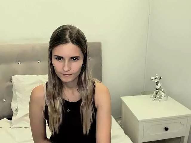 Offline CatrinGood on BongaCams