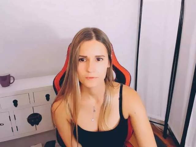 Offline CatrinGood on BongaCams