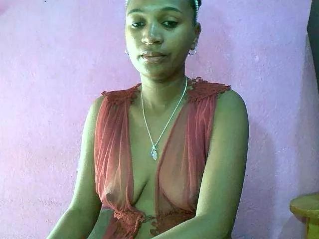 Chellah01 on BongaCams 