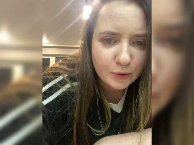 Offline cheshiremio on BongaCams