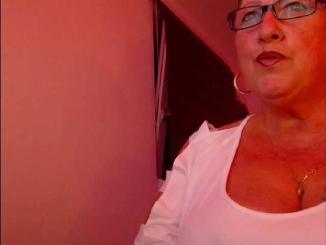 Connyat99 on BongaCams 