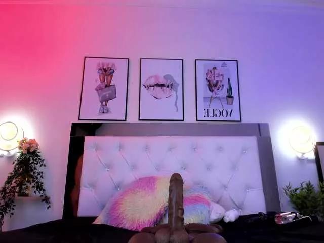 CoraChandler on BongaCams 