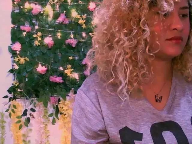 Crystal25 on BongaCams 