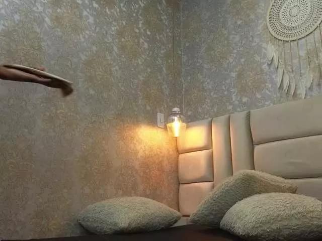 Freechat CrystalBrooke3x on BongaCams