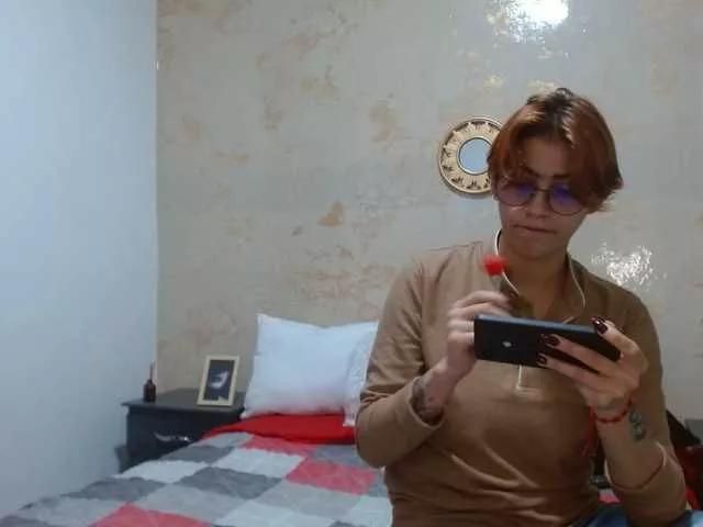 CrystalStarX on BongaCams 