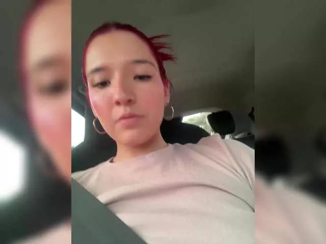 DaniiRed on BongaCams 