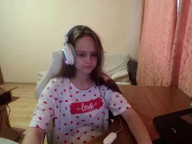 Offline DennyDular on BongaCams