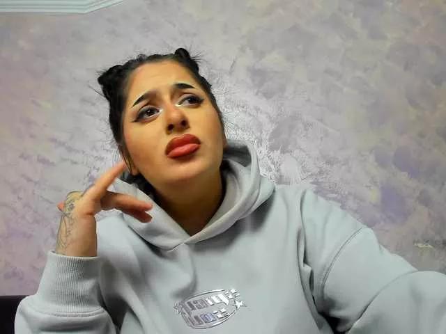 divineariaxxx on BongaCams 