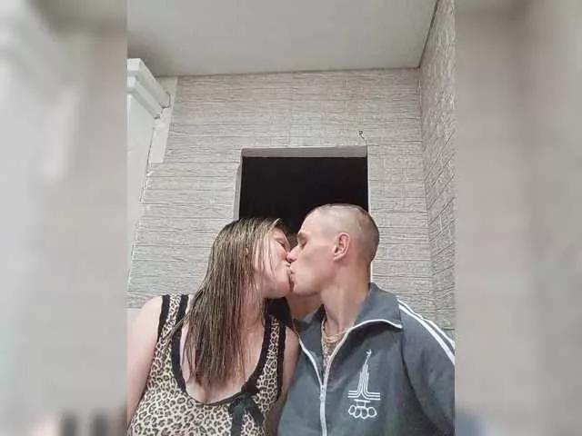 Offline Dmeesk on BongaCams