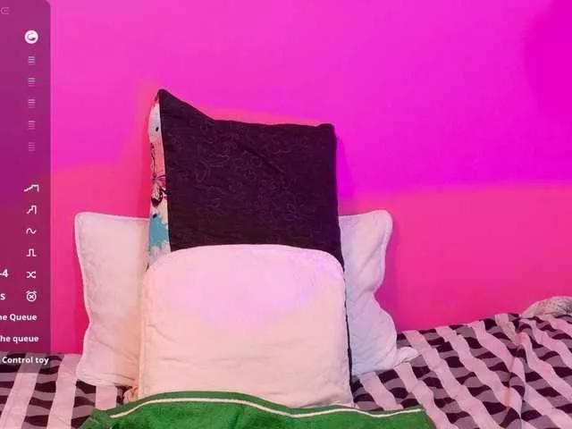 Offline drooling4daddy on BongaCams