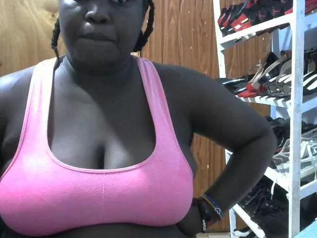 Ebony-Mistress on BongaCams 